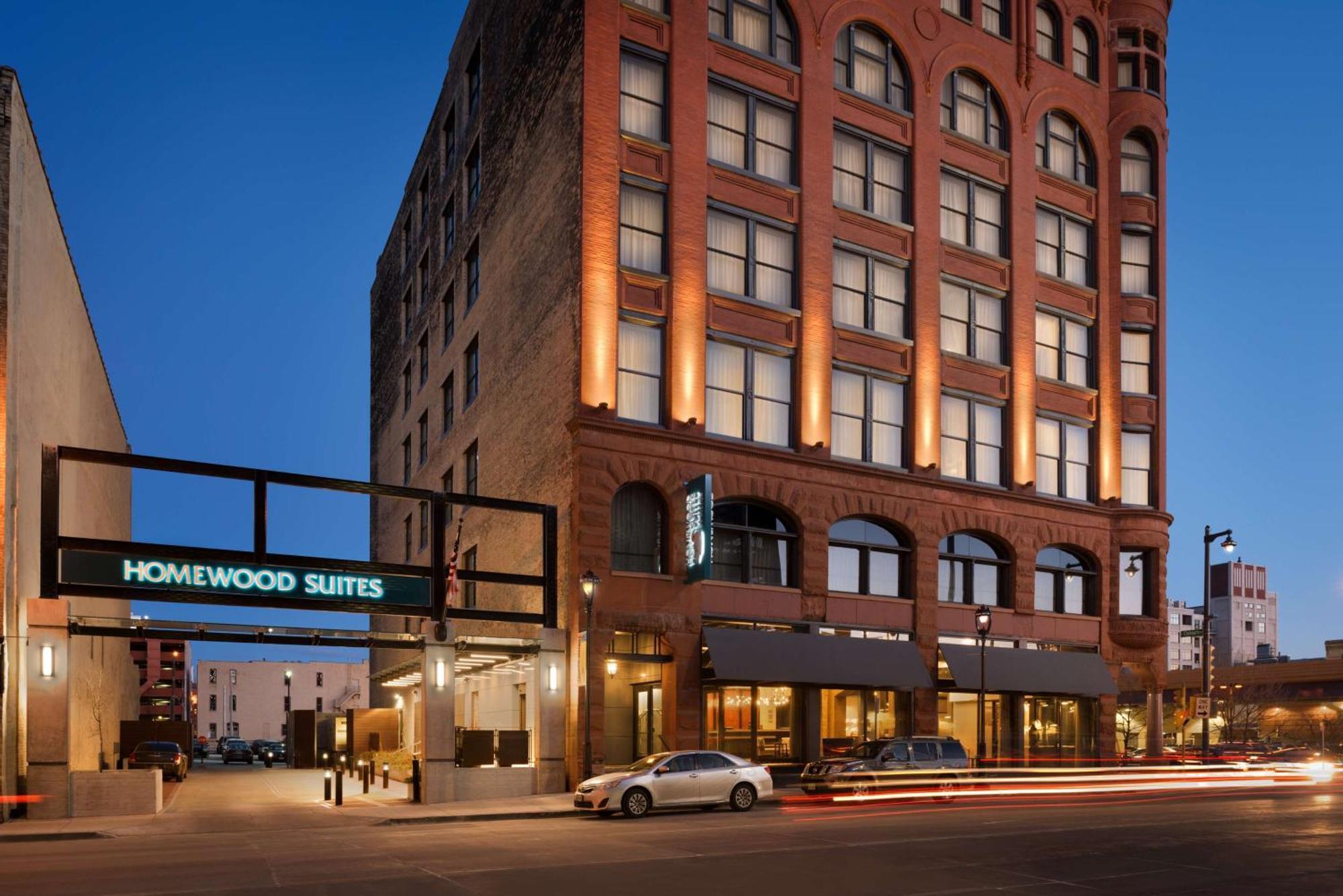 Homewood Suites By Hilton Milwaukee Downtown Екстер'єр фото